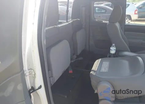 2013 Toyota Tacoma from USA, damaged, VIN 5TFTX4CNXDX032331